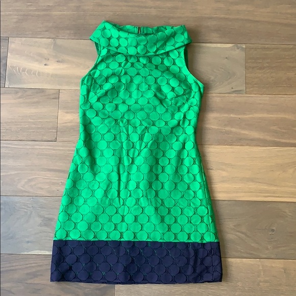 60’s inspired sleeveless dress with back zipper. - Picture 2 of 3